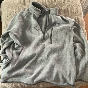 Size large Men's grey Patagonia quarter zip